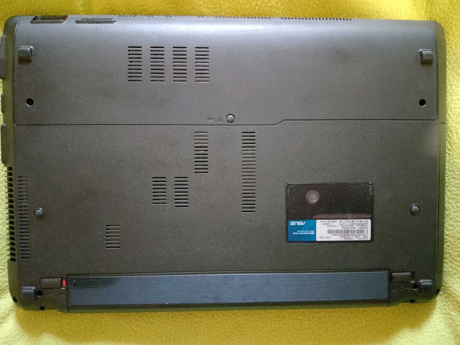Ноутбук ASUS Х54С 6 Гб ОЗУ, SSD 120 Гб и HDD 500 Гб