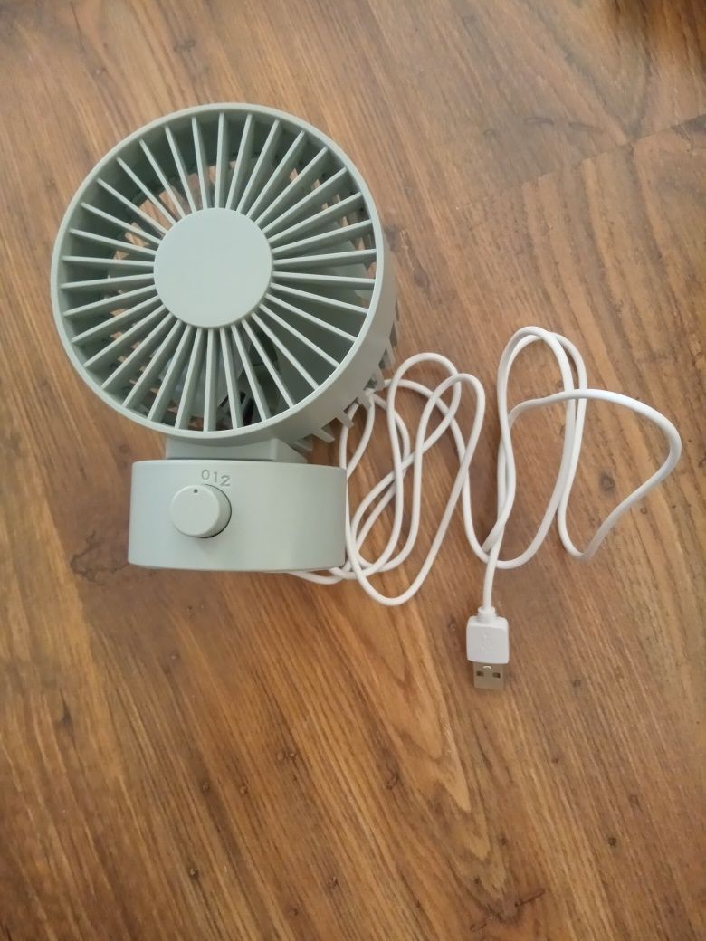 Wiatraczek wiatrak wentylator na USB