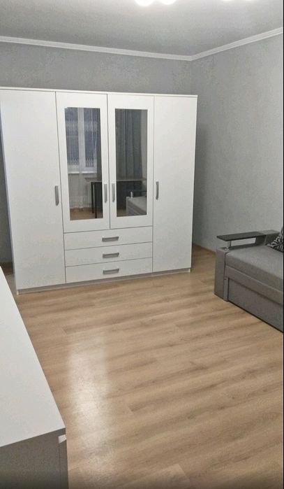 Метро 5 хв. ГАЗ. 5 поверх