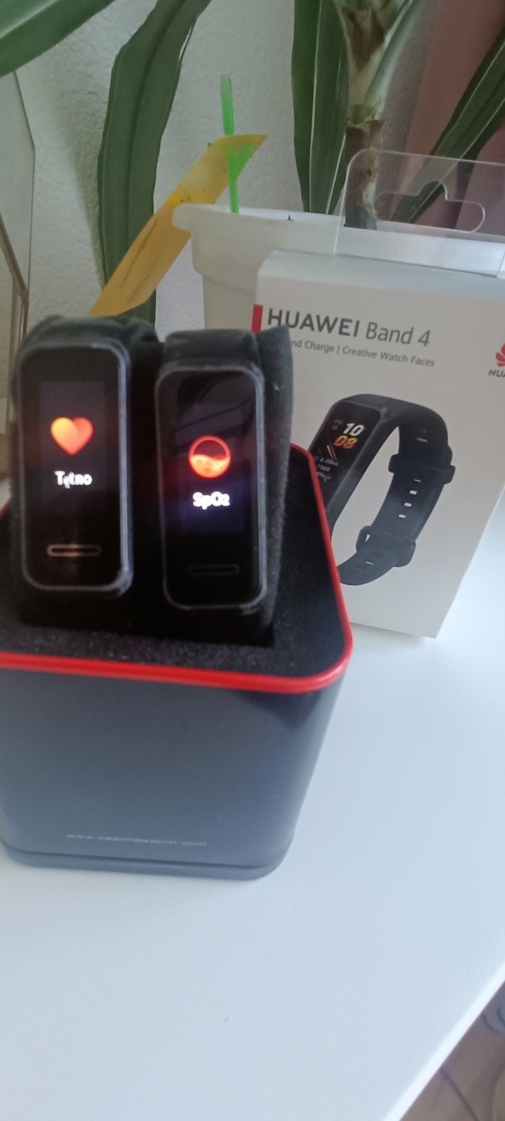 Dwie opaski Huawei Band 4