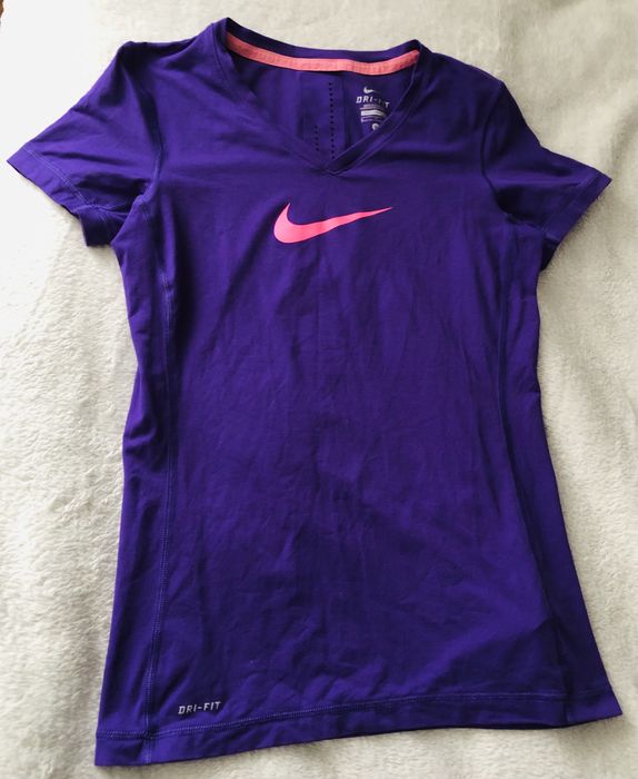 Nike Dri Fit Fiolotewa koszulka Legend z otworami na plecach S