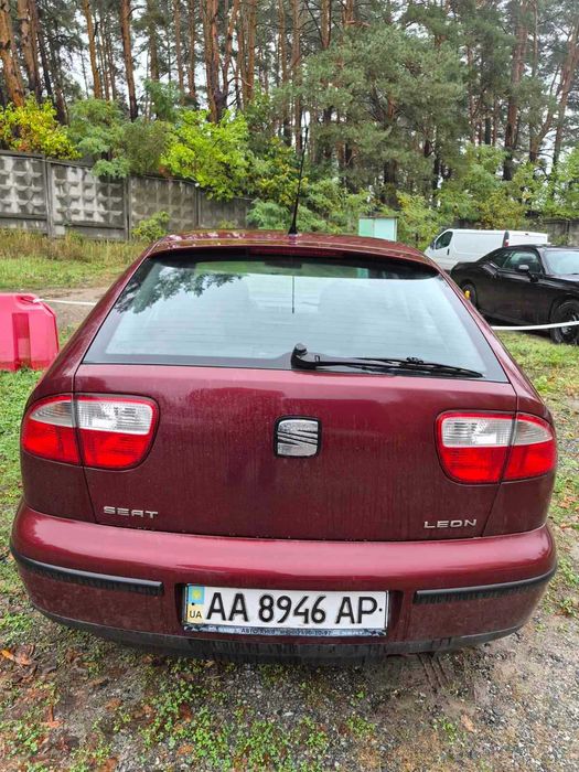 Автомобиль SEAT LEON 1.6