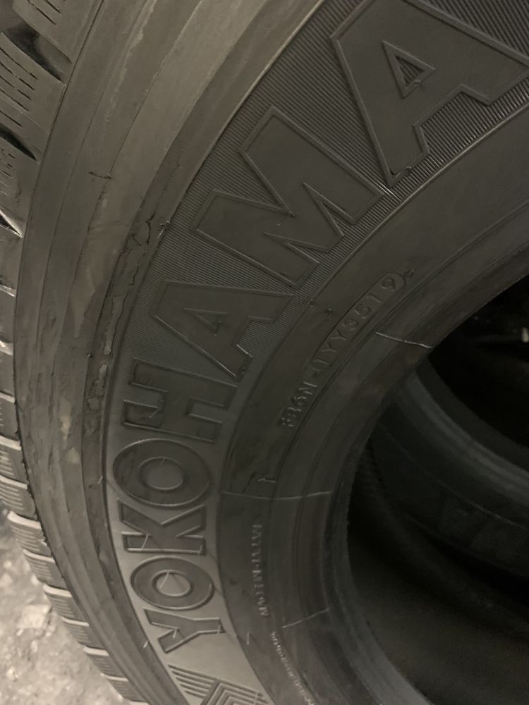 шина вантажна б/в 275/80R22,5 Yokohama 902ZE (4 шт)