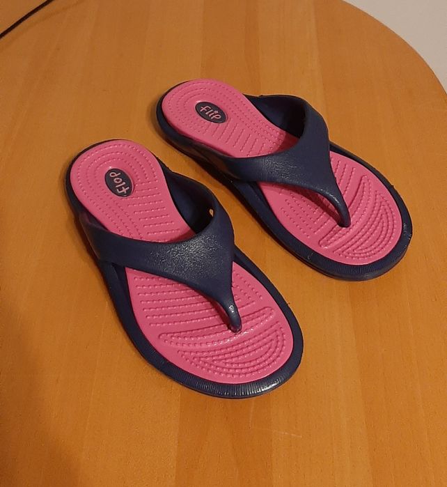 Klapki damskie na basen rozm. 37