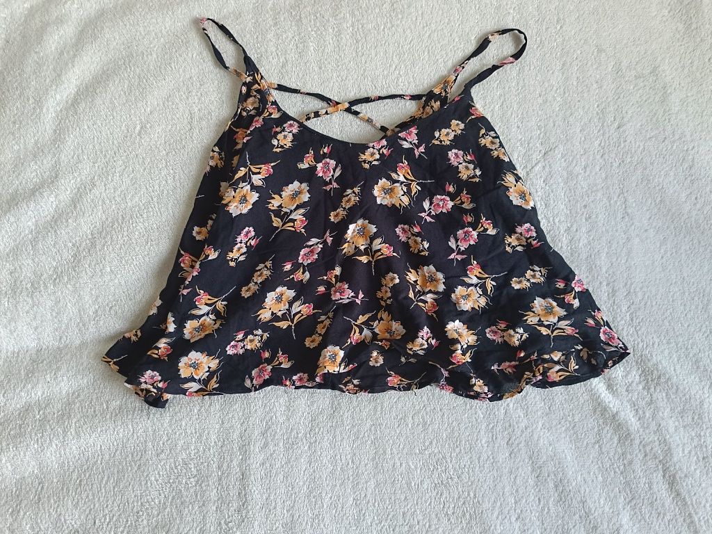 Crop top Bershka rozmiar XS