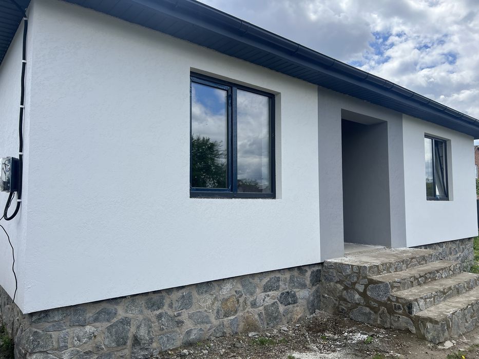 Продаж будинку з центральними комунікаціями