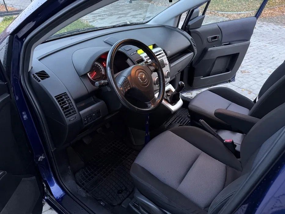 Mazda 5 мінівен 7 місць 2007