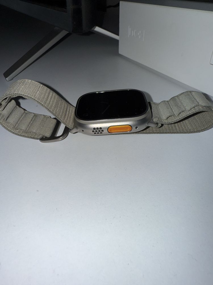 Apple watch ultra 2 49mm titanium