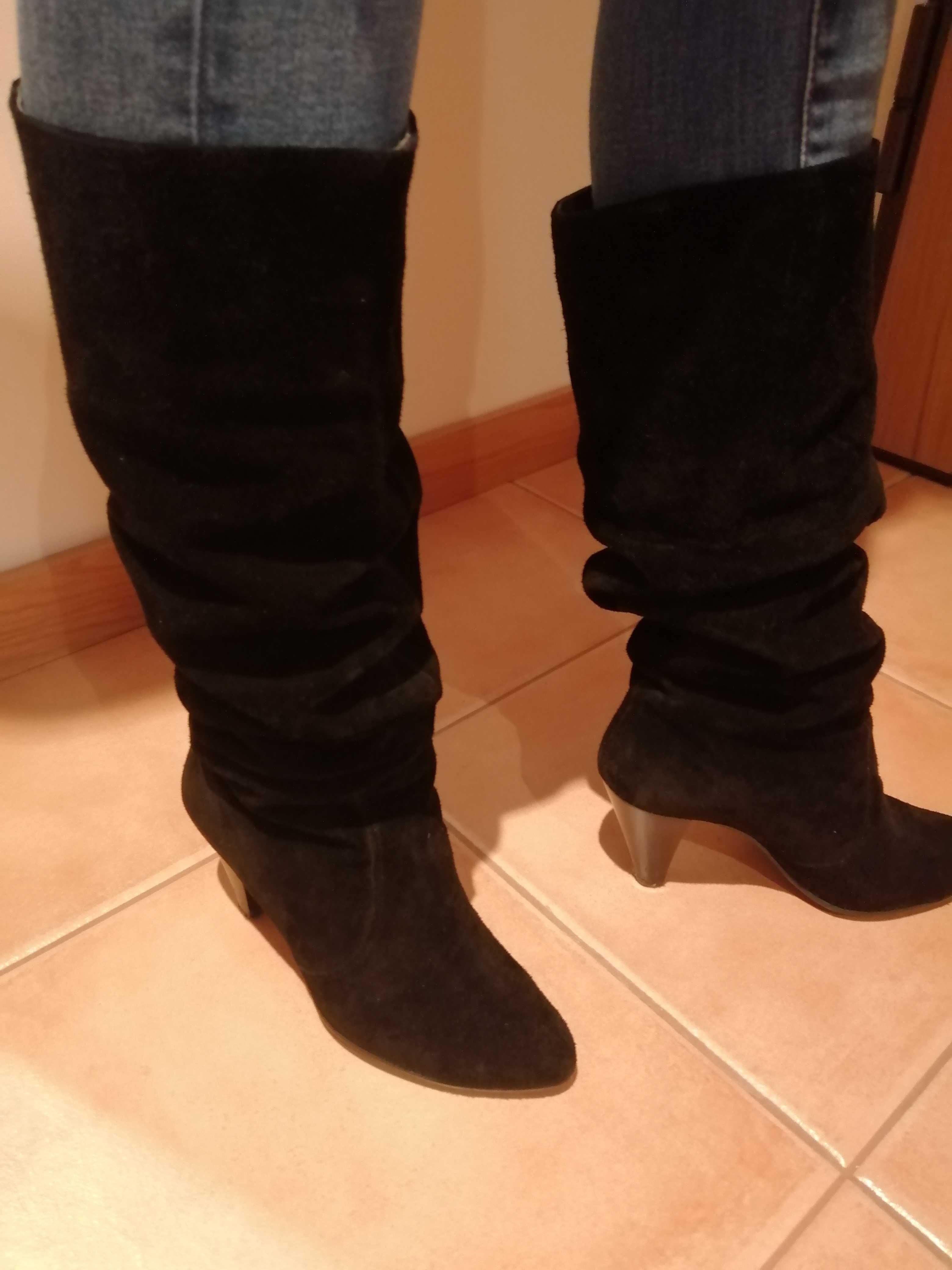 Botas de cano tamanho 36