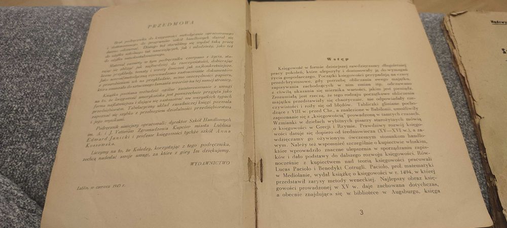 Dwie Stare książki "Księgowość " i Samouczek Tańca 1914 i 1944