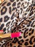 Pomadka loreal color riche fuksja