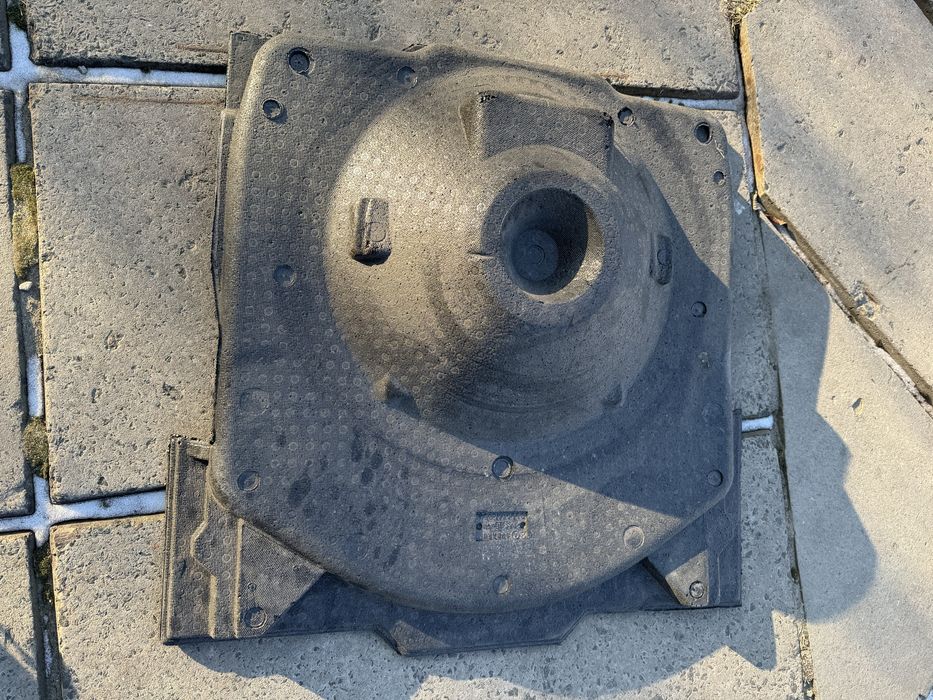 Піддон багажника Subaru Outback 15-19 без інструменту (02) 91144AL05A