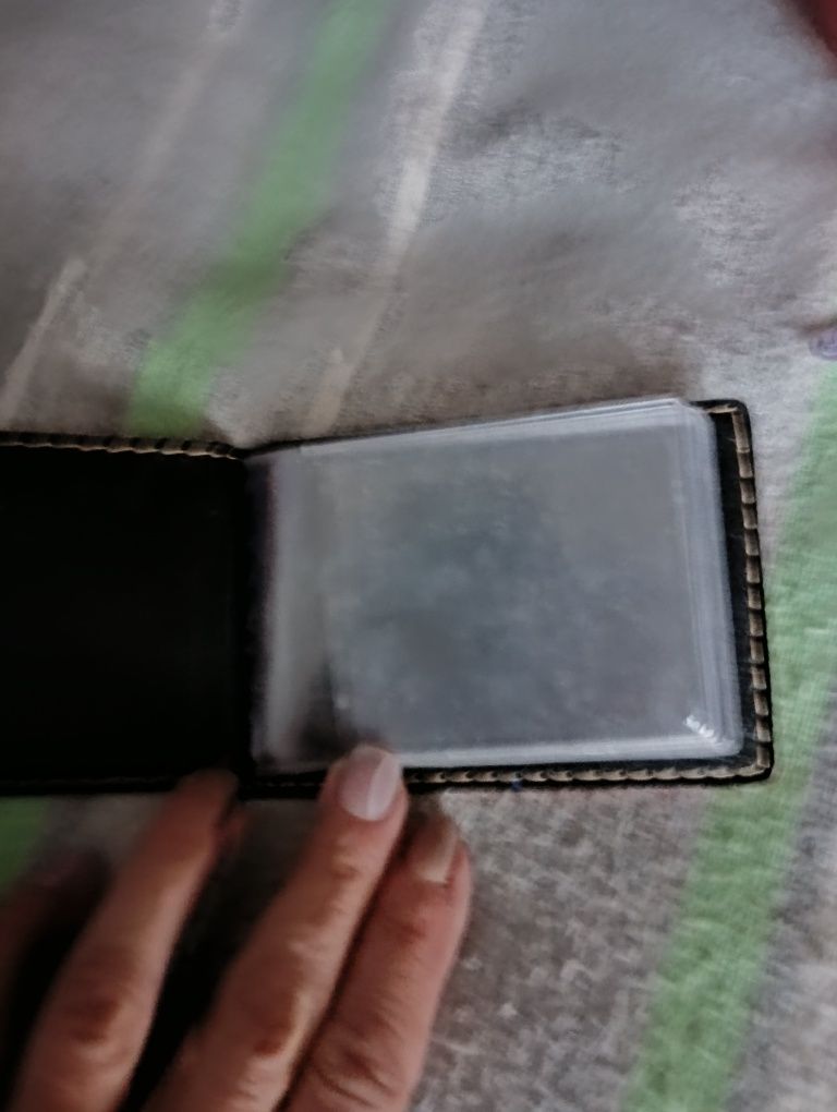 Etui na karty dokumenty