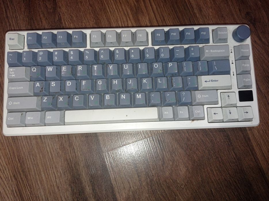 Клавиатура Royal kludge M75 (не работает)