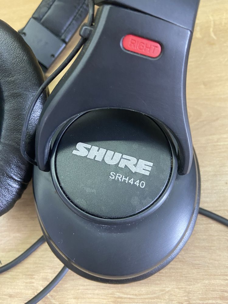 Наушники Shure srh440