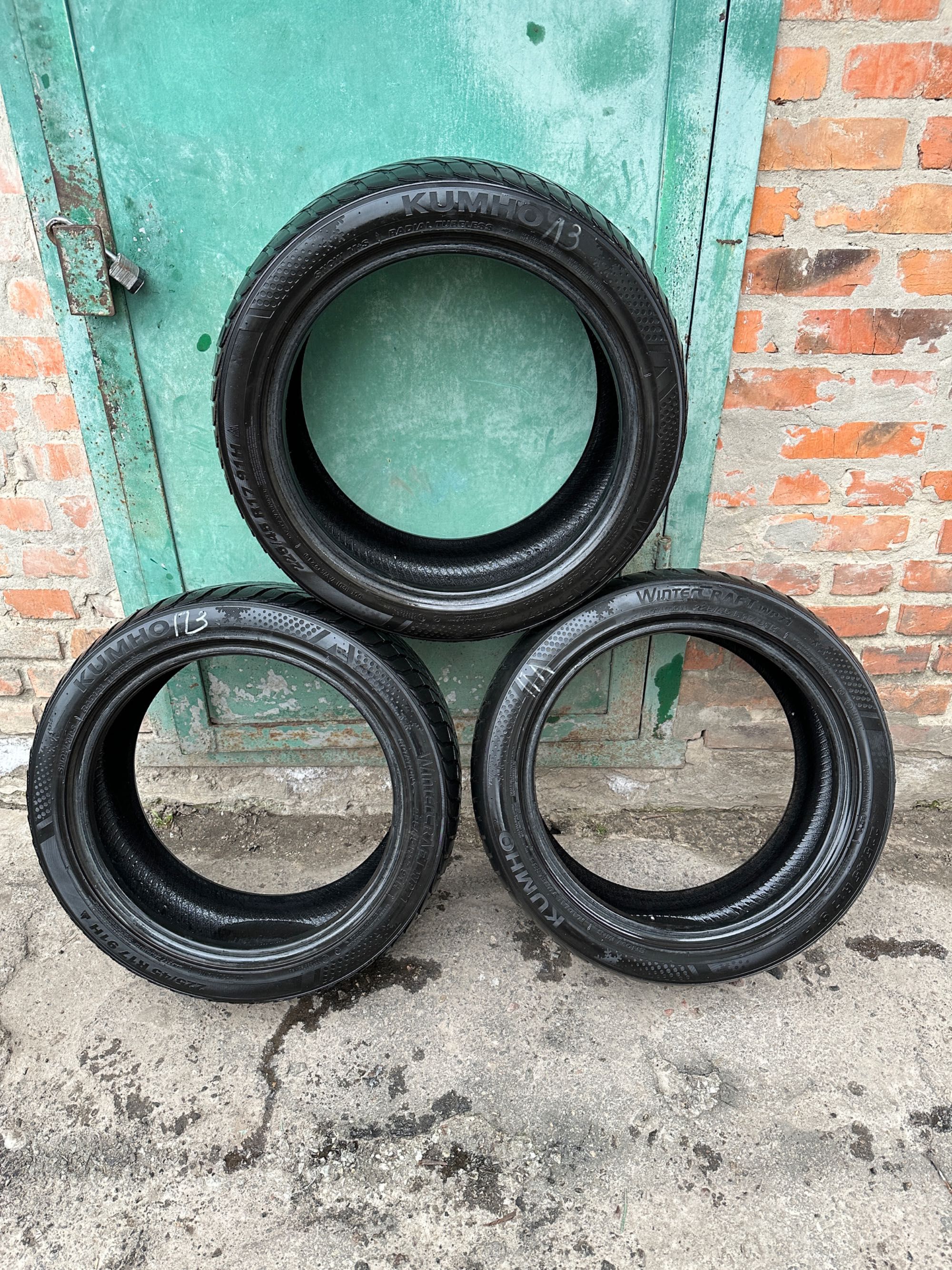 225/45/R17 Kumho WinterCraft WР71 Зима 3 шт.