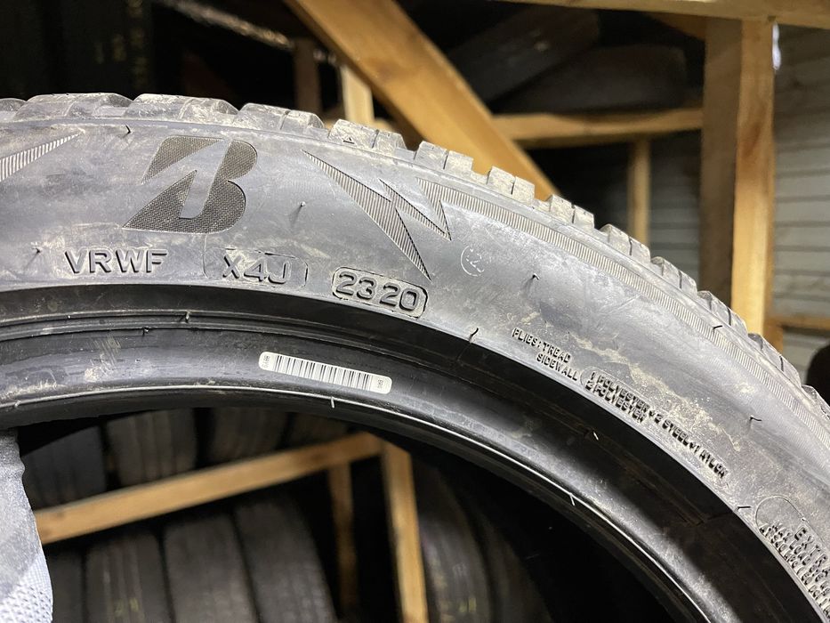 Шини стан нових 255/45R18 Bridgestone Blizzak LM005 2шт
