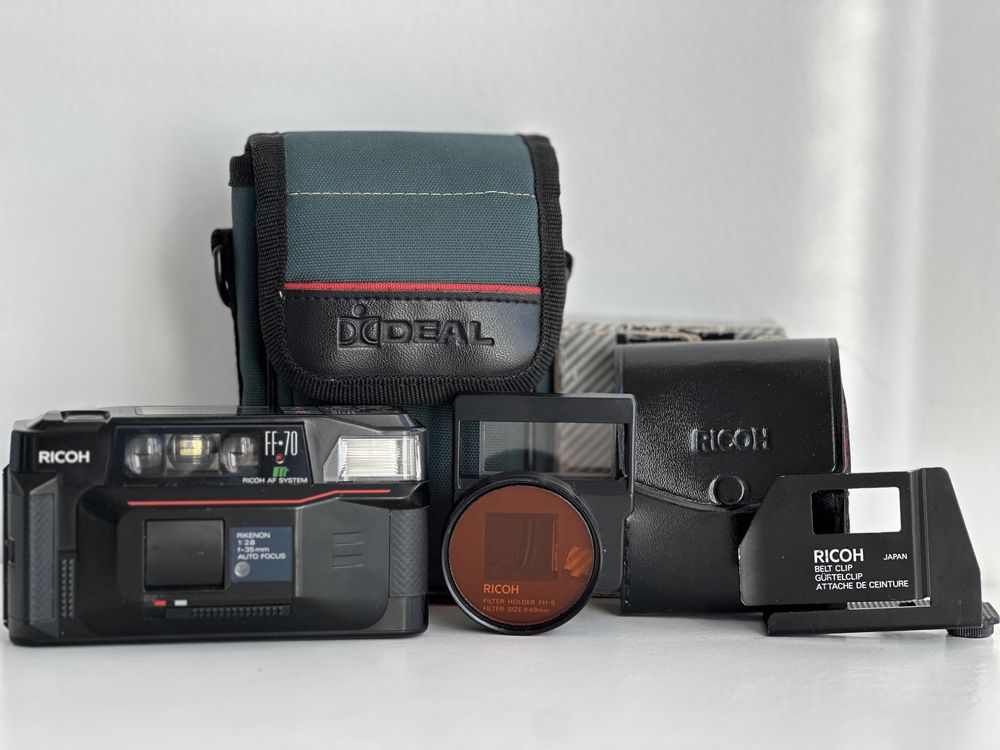 Ricoh FF-70 | Câmera analógica
