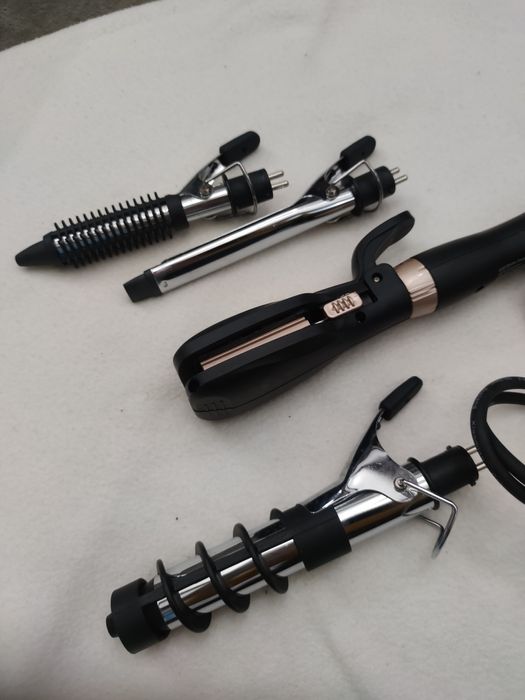 Alisador e modelador de caracóis - gama Cristina Aguilera