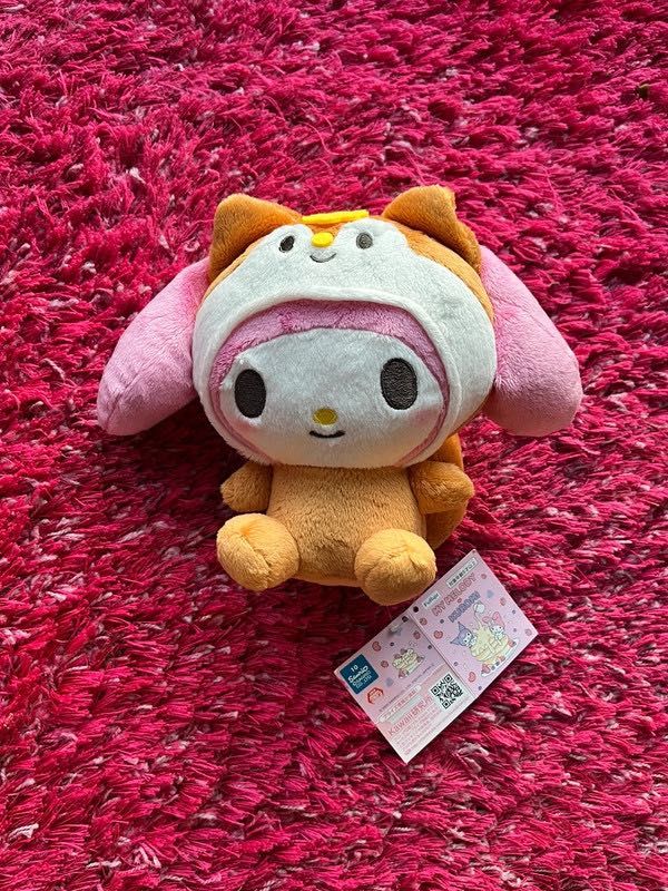 My Melody Sanrio Hello Kitty w stroju wiewiórki maskotka pluszak