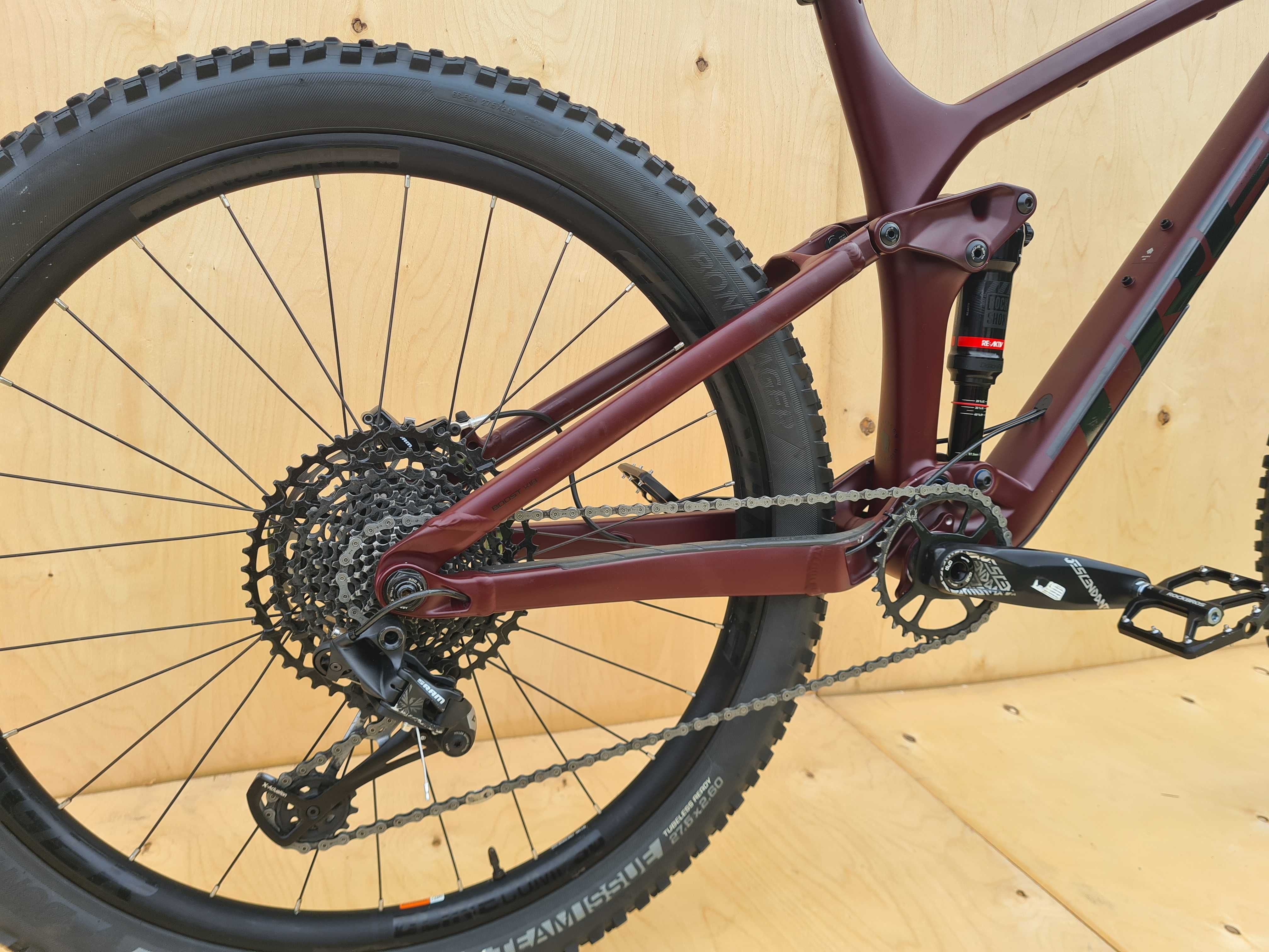MEGA Trek Remedy 9.7 Carbon L Matte Cobra Black rower enduro jibber !