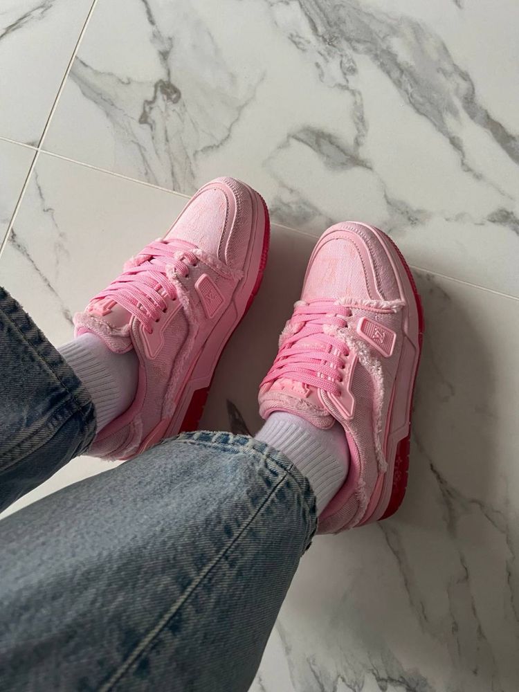 БЕЗ ПЕРЕДОПЛАТ‼️ Жіночі кросівки Louis Vuitton Trainer Triple Pink