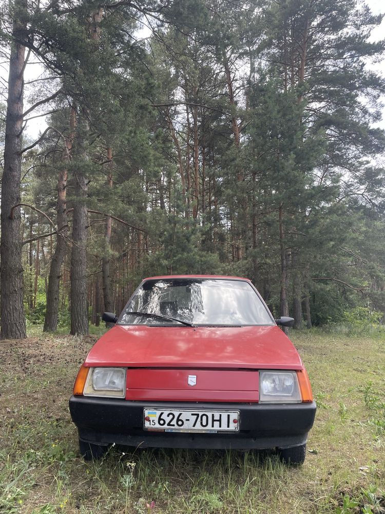 Заз таврія 1102.