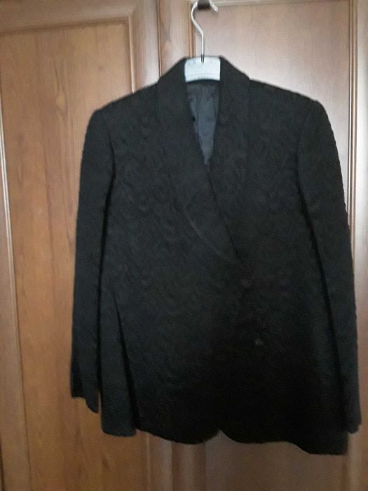 Damski zakiet w czarnym kolorze Nowy