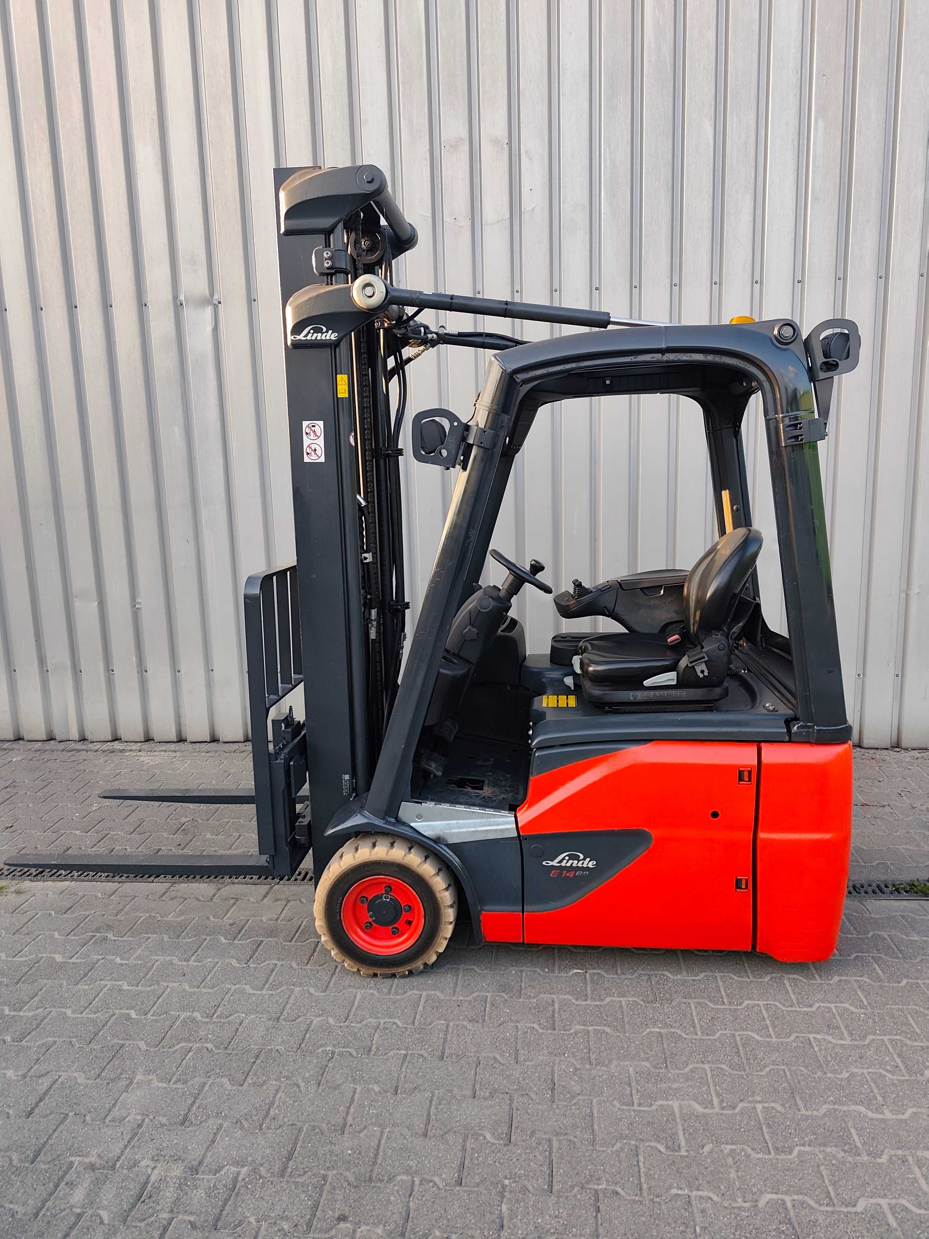 Linde E14 2017 rok stan bdb maszt 5.5m triplex