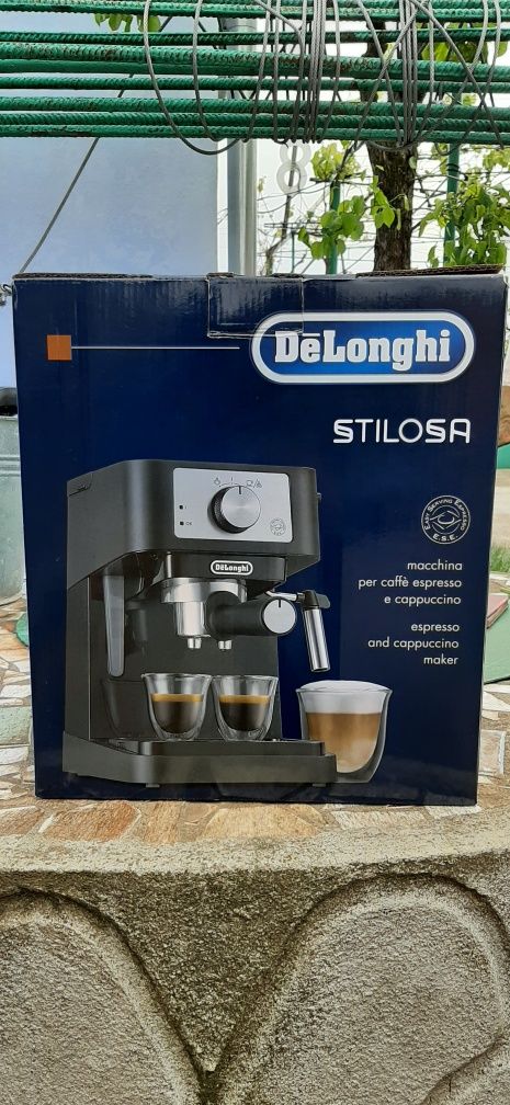 Кавоварка/кофемашина рожкова DELONGHI EC260.BK