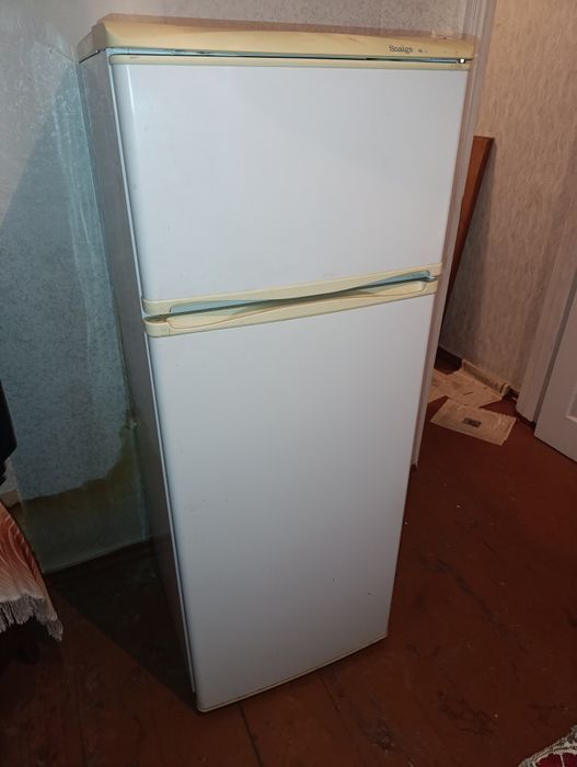 Продам б/у холодильник