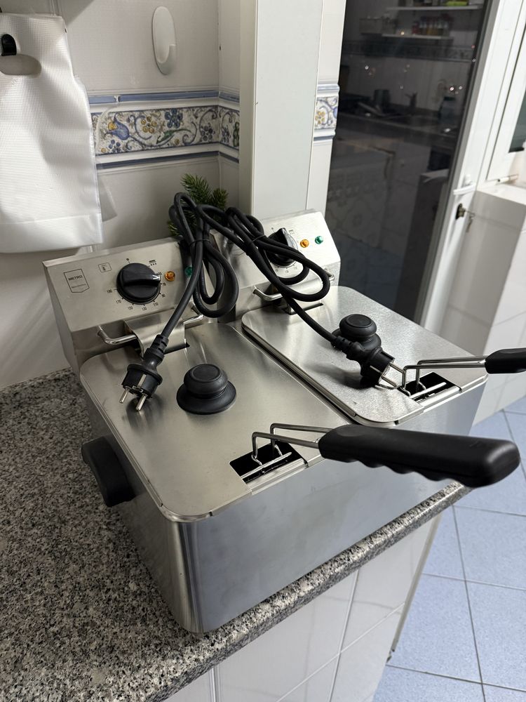 FRITADEIRA   DUPLA  ELETRICA NOVA