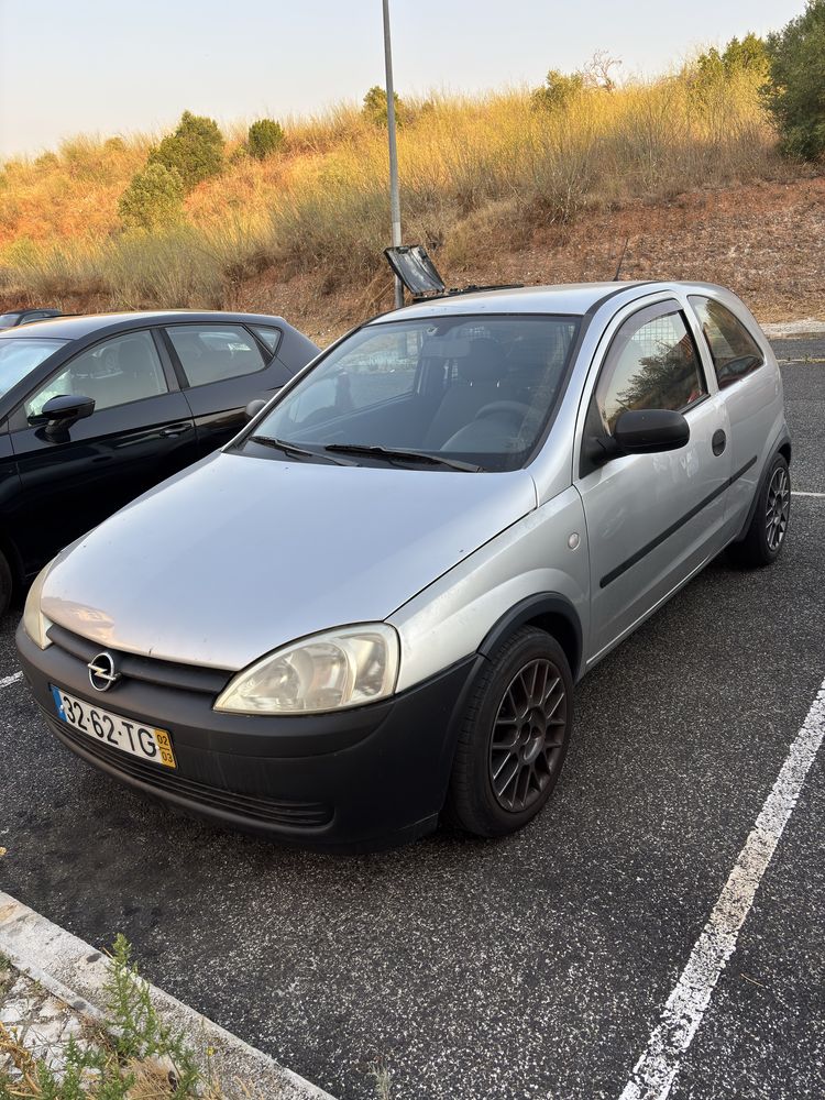 corsa c 1.7 sempre bem assistido a funcionar sem fumos ou folgas