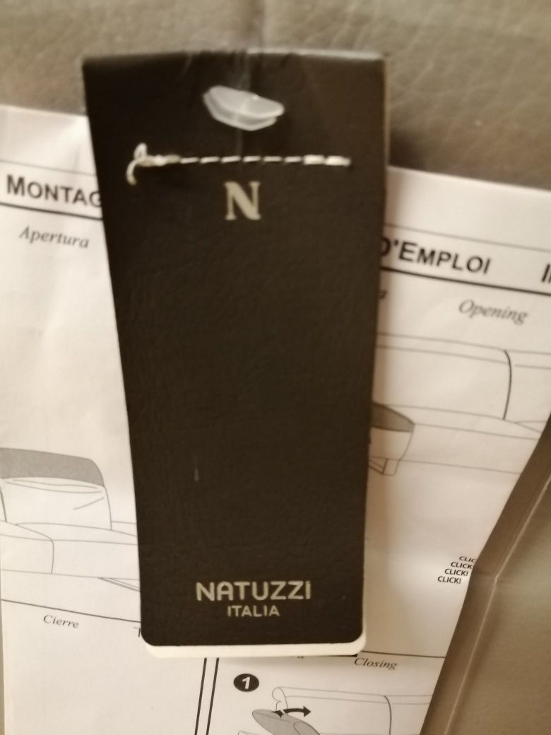 Sofá 3 lugares Natuzzi, em pele natural