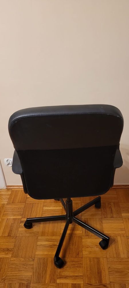 krzesło obrotowe