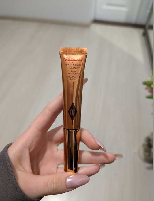 Charlotte tilbury - beauty light wand - рідкий хайлайтер