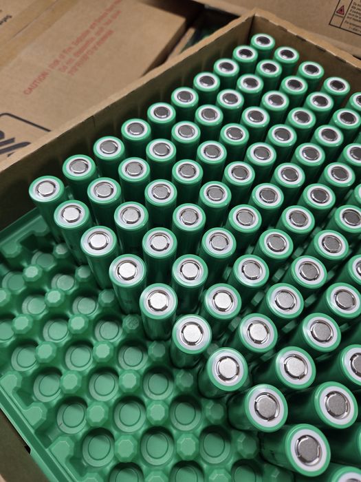 Нові Samsung 50S 21700 Рабочее напряжение: 2,95V–4,24V