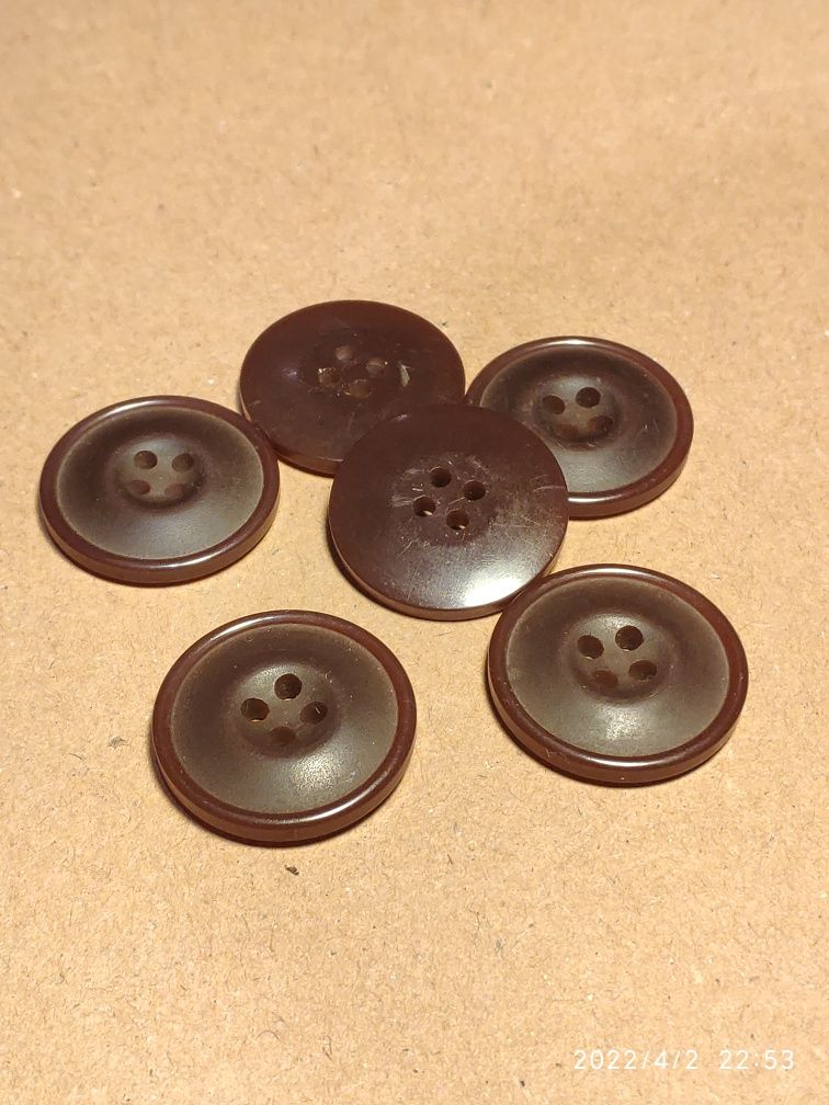 Guzik plastikowy - 6 sztuk - 25 mm