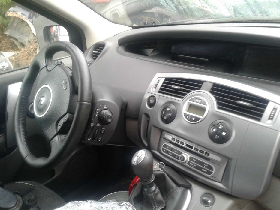 Renault Megane Scenic 2 II FL LIft 2,0 DCI NV472 Maska Lampy Błotniki