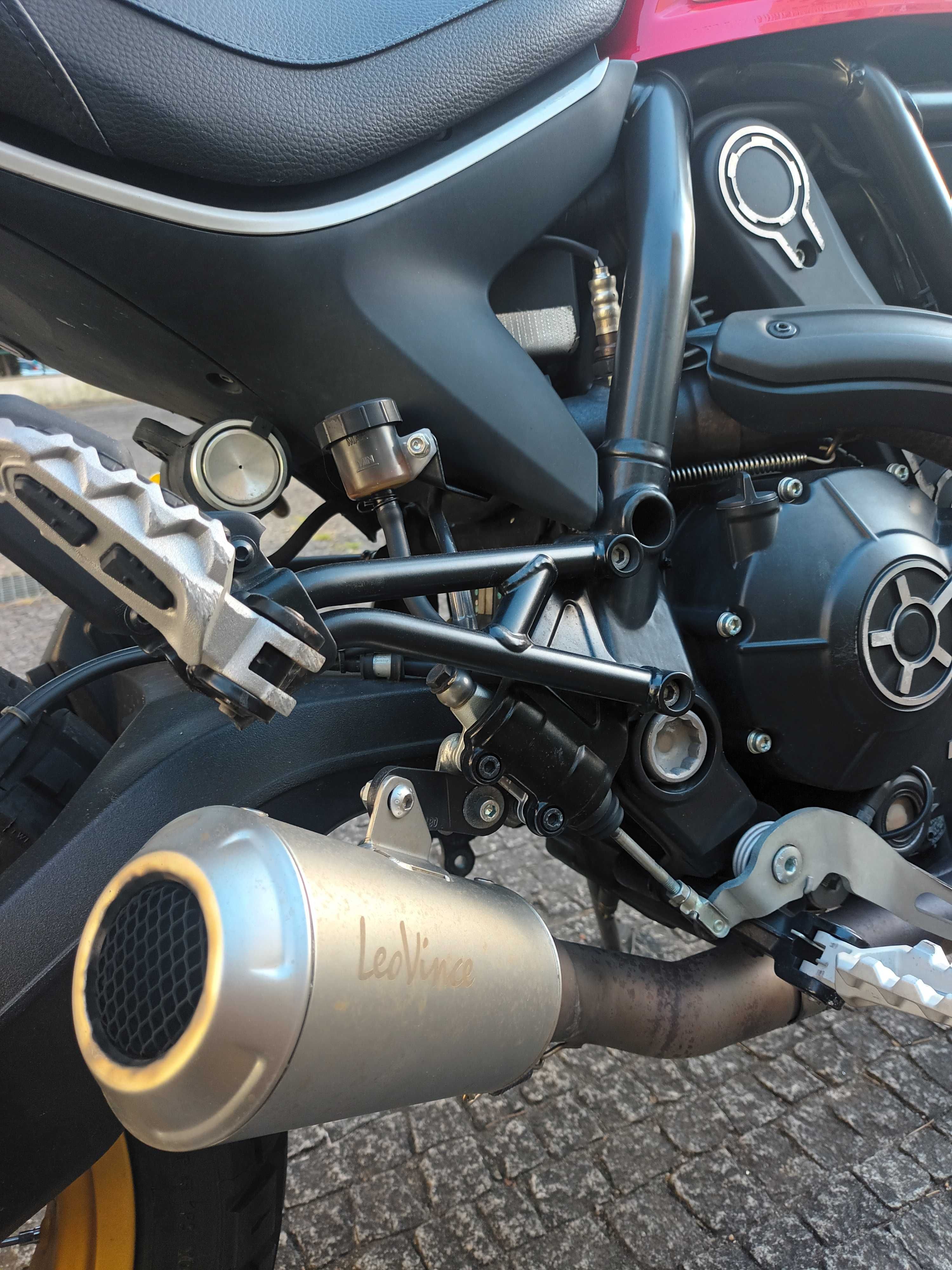 Ducati Scrambler Desert Sled