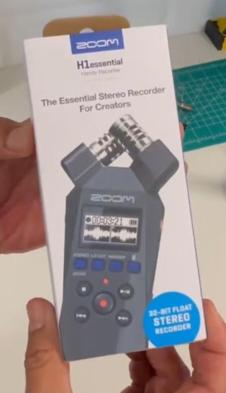 Zoom H1essential