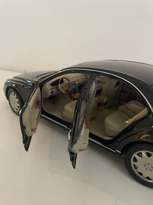 AUTOart Maybach 57 - model kolekcjonerski 1:18