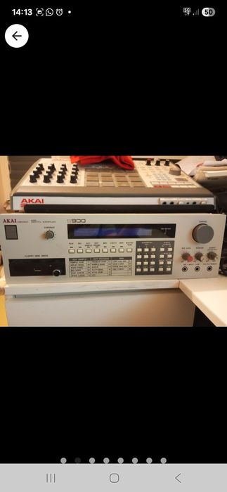 Sampler Akai s900 Gotek nowy ekran