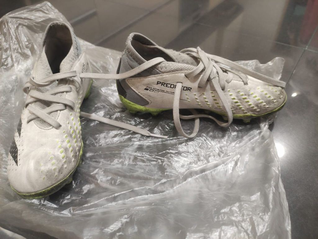 Chuteiras Adidas Predator Accuracy (TAM. 31)