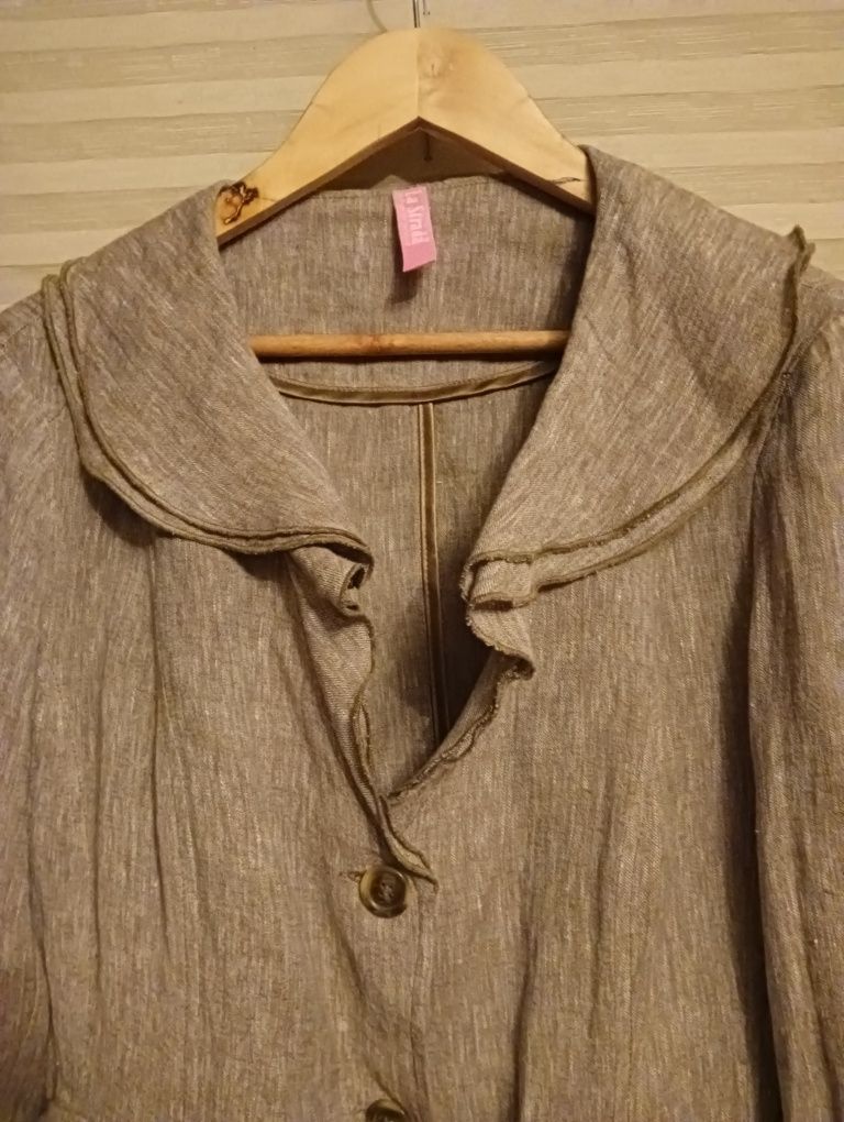 Lekki beżowy stylowy lniany zakiecik