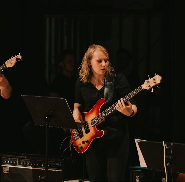 Nauka gry na gitarze basowej / Lekcje gry na basie