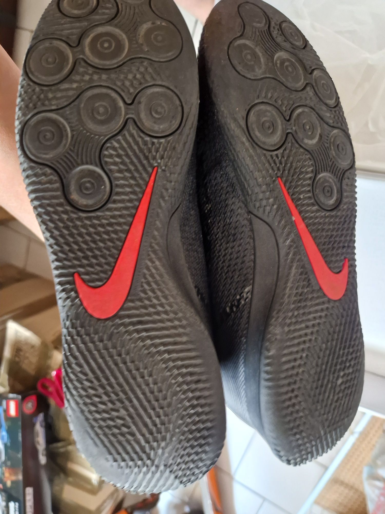 Chuteiras futsal  - Nike- tamanho 40.5