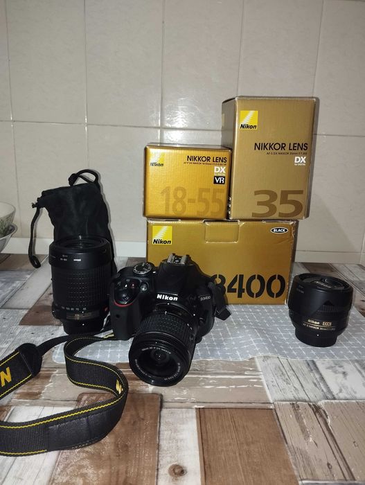Máquina Nikon D3400