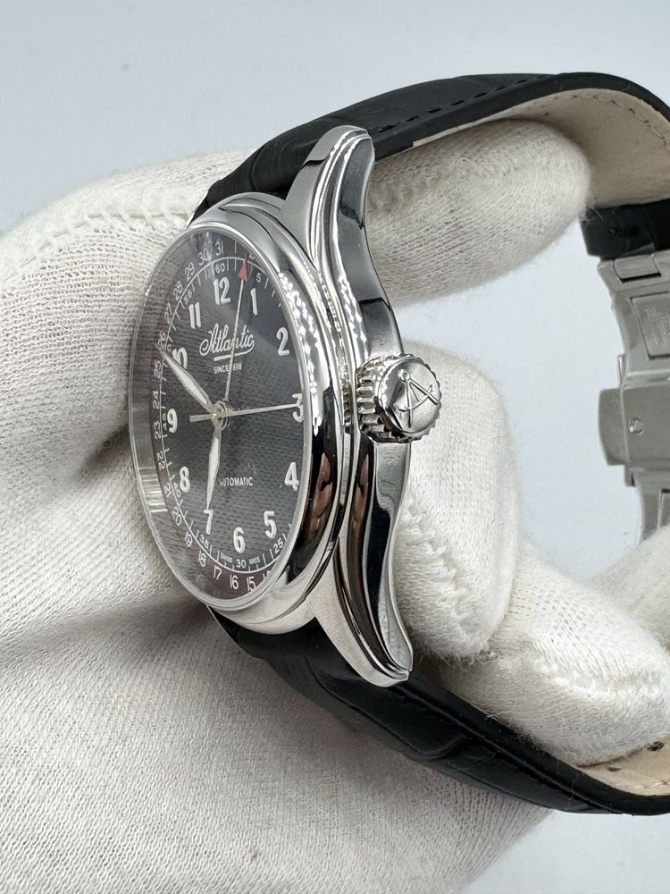 Atlantic Worldmaster Pointer Date Automatic - Swiss Made - 40 mm