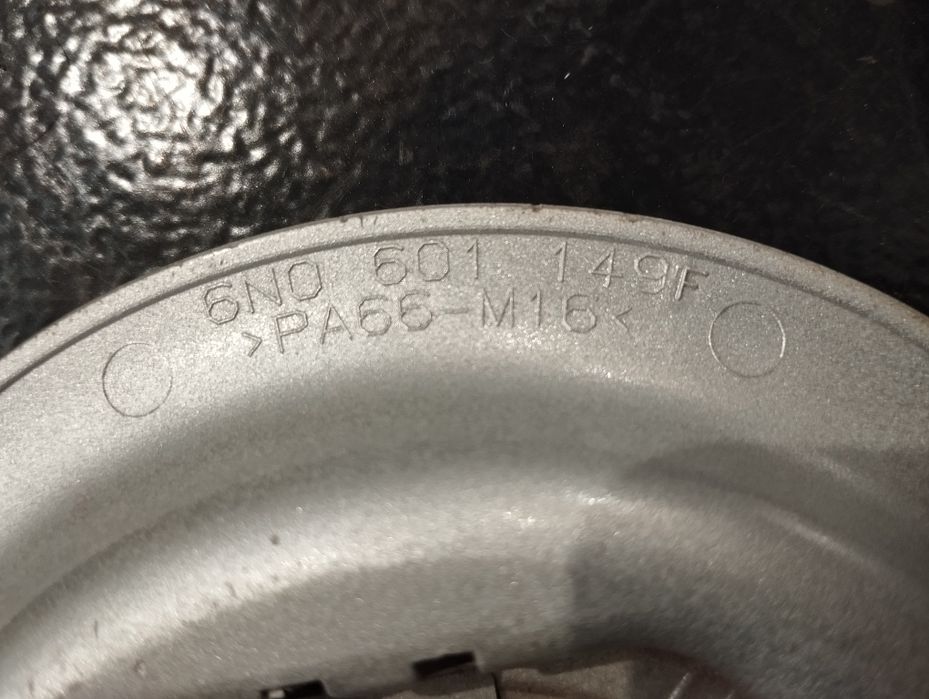 Dekielek kołpak Vw 6N0-149F 144mm cena za sztukę